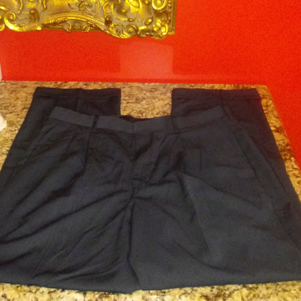 Covington Pleated Classic Fit Pants